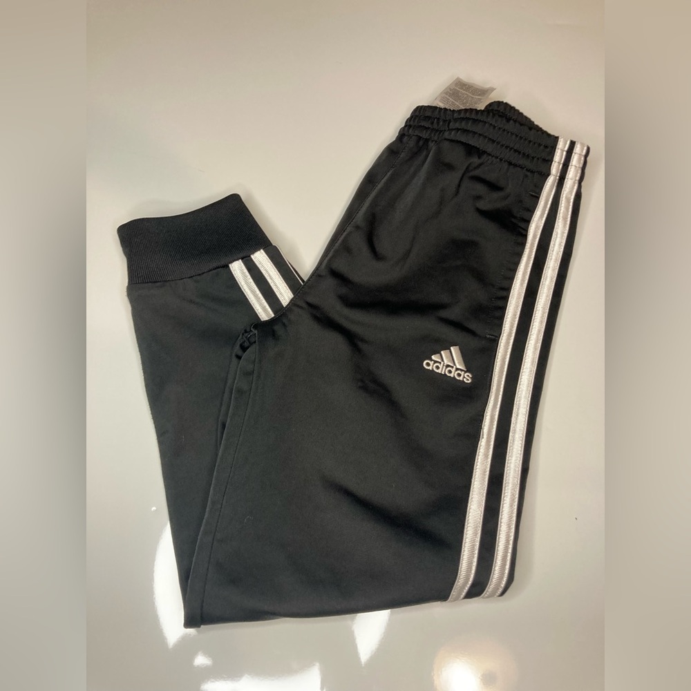 Adidas 2pc set - Picture 9 of 16